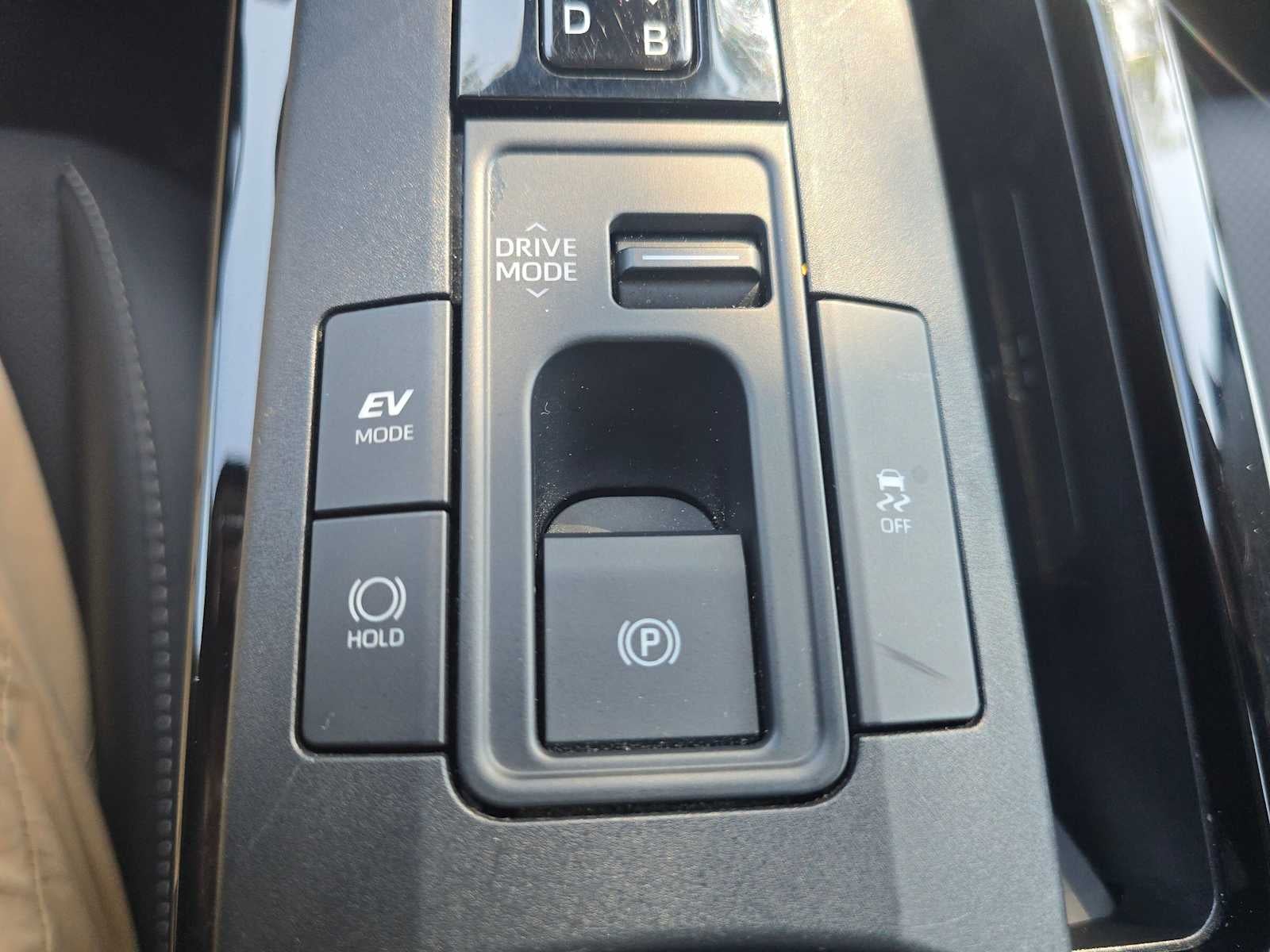 2025 Toyota Prius XLE