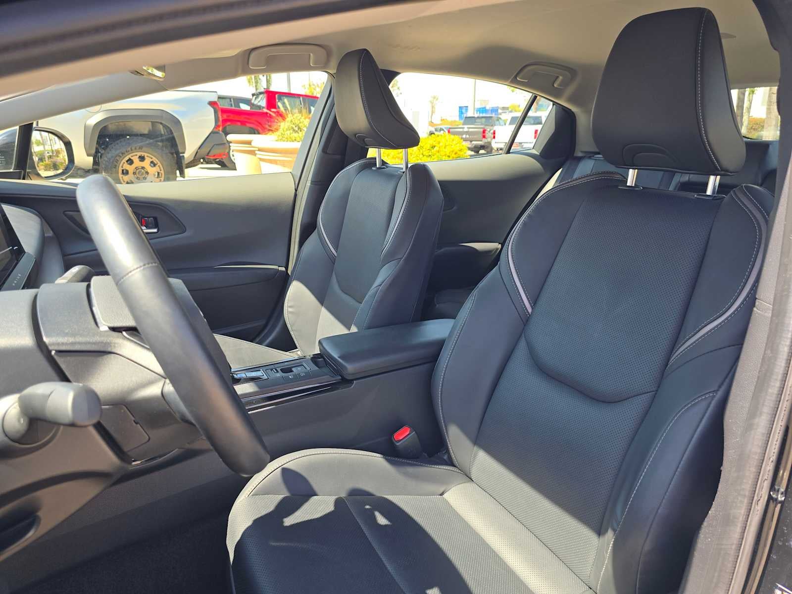 2025 Toyota Prius XLE