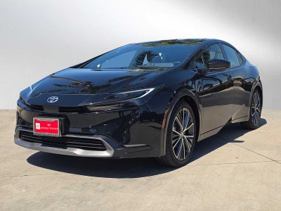 2025 Toyota Prius XLE