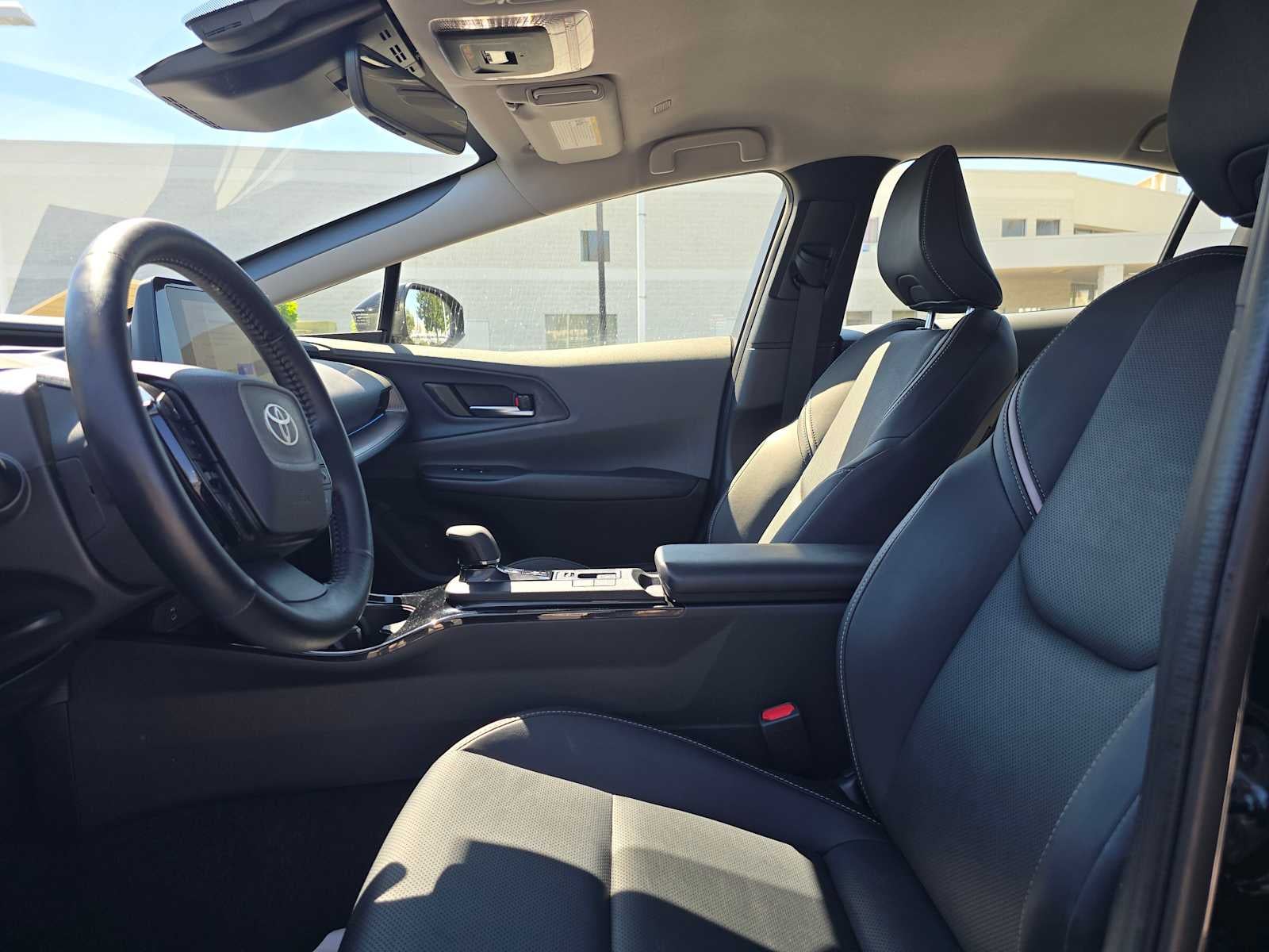 2025 Toyota Prius XLE