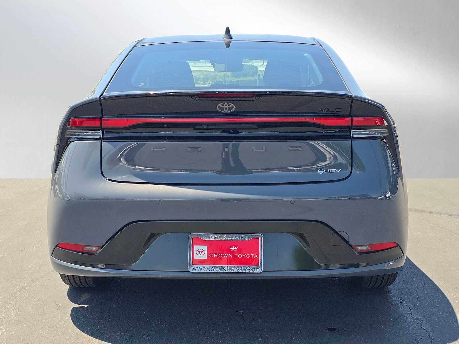 2025 Toyota Prius XLE