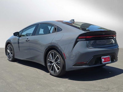 2025 Toyota Prius XLE