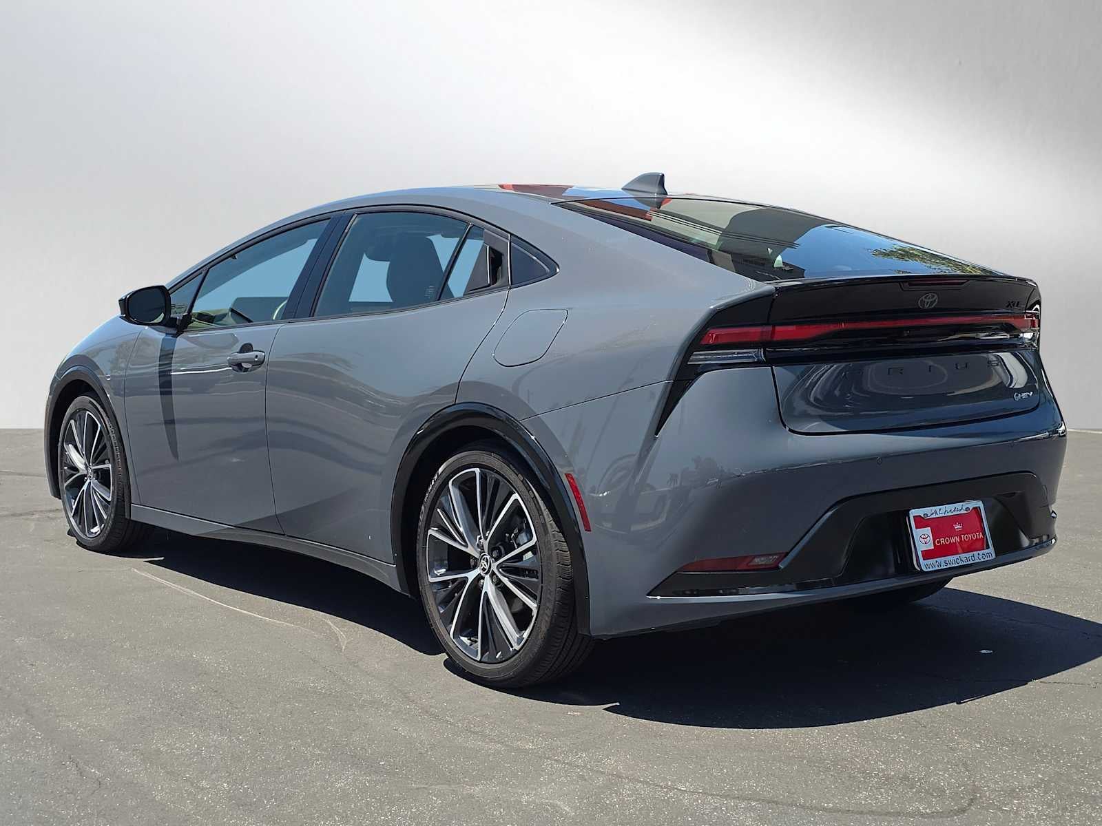 2025 Toyota Prius XLE