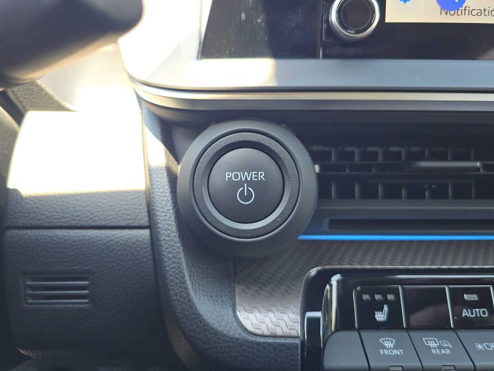 2025 Toyota Prius XLE