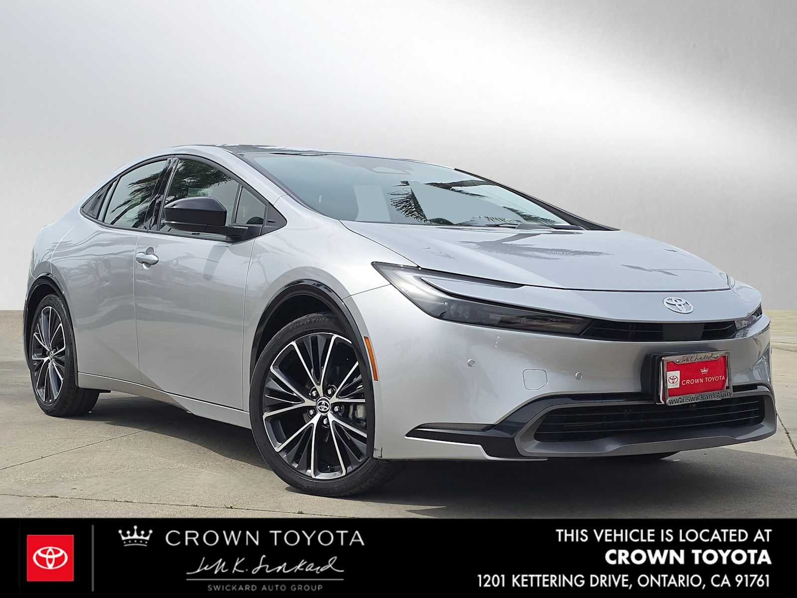 2025 Toyota Prius XLE