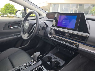 2025 Toyota Prius XLE