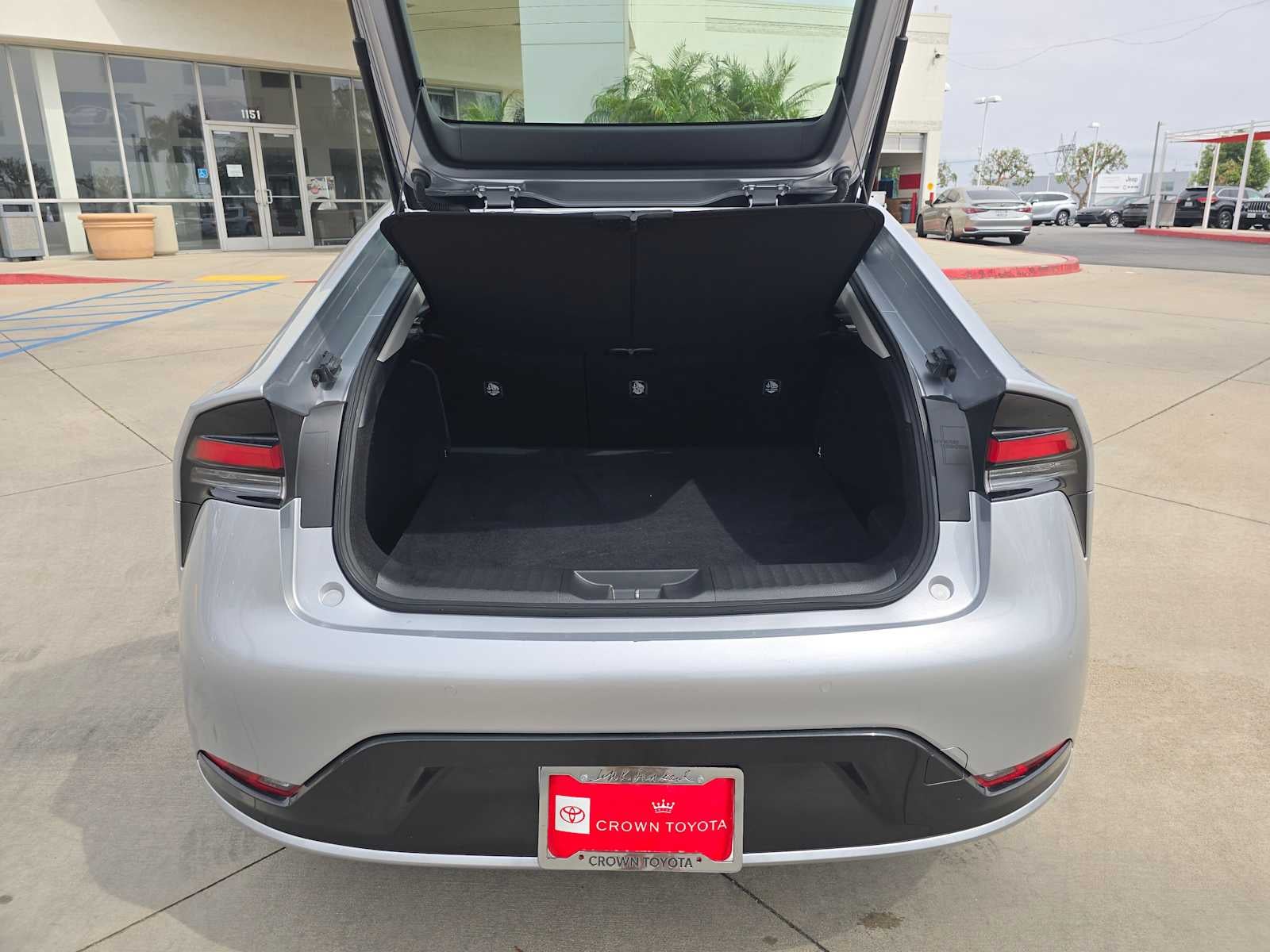 2025 Toyota Prius XLE