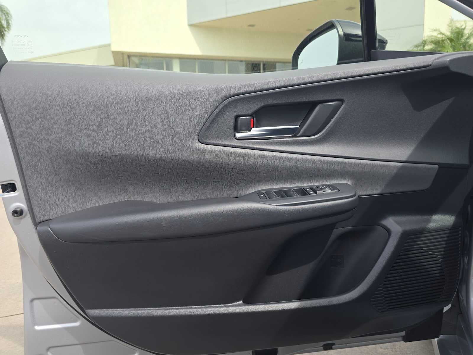 2025 Toyota Prius XLE