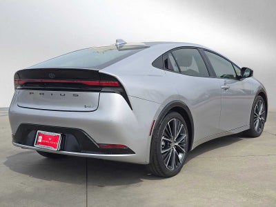 2025 Toyota Prius XLE