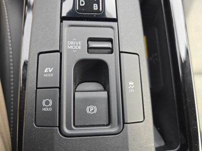 2025 Toyota Prius XLE