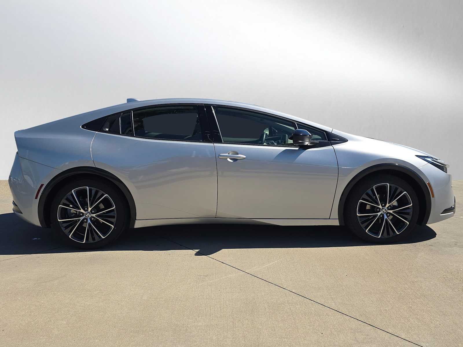 2025 Toyota Prius XLE