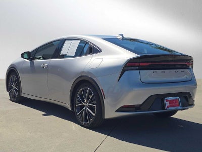 2025 Toyota Prius XLE