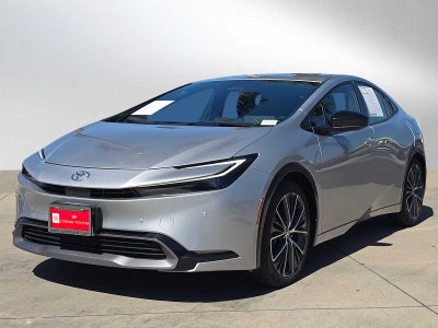 2025 Toyota Prius XLE