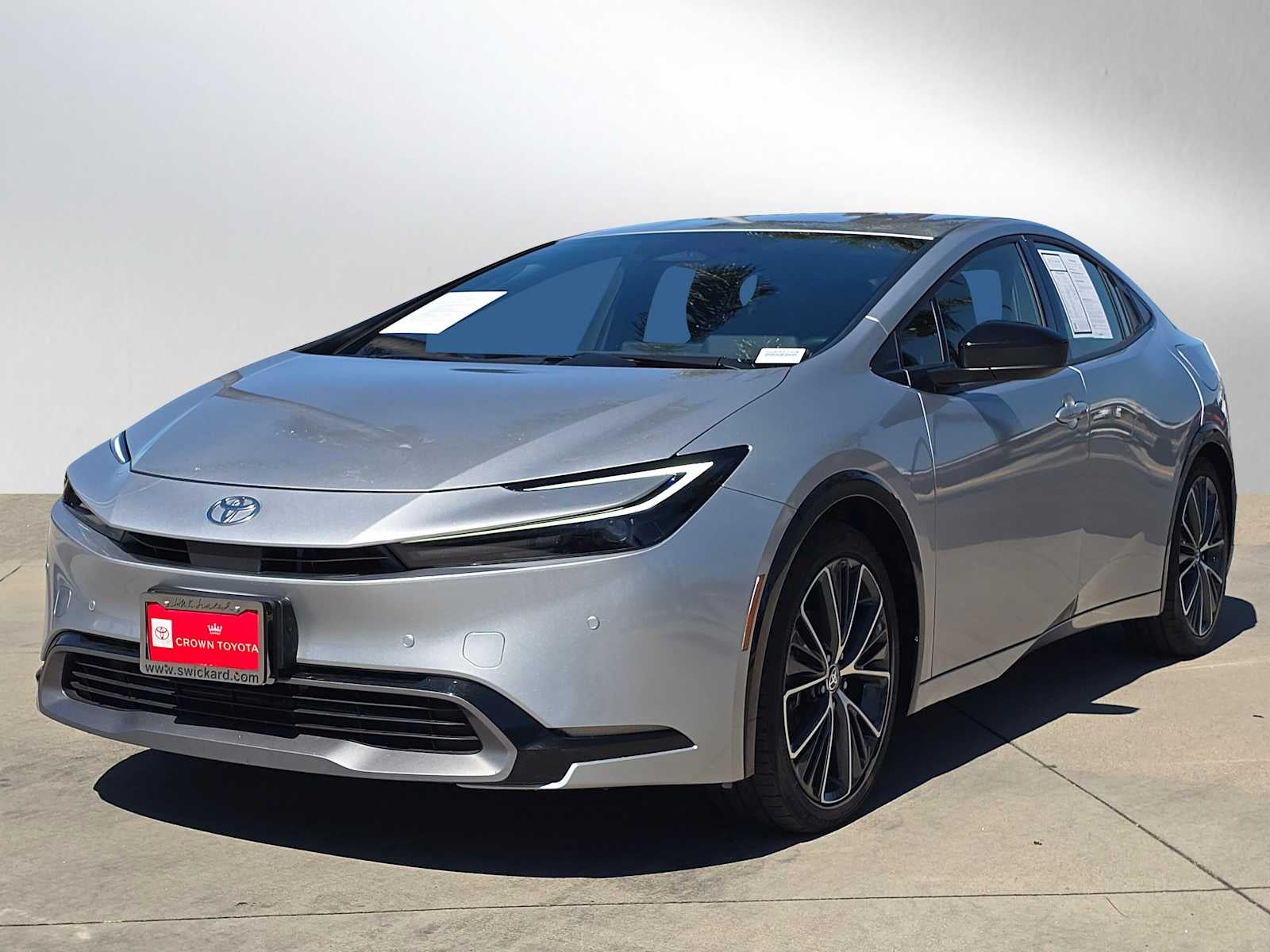 2025 Toyota Prius XLE