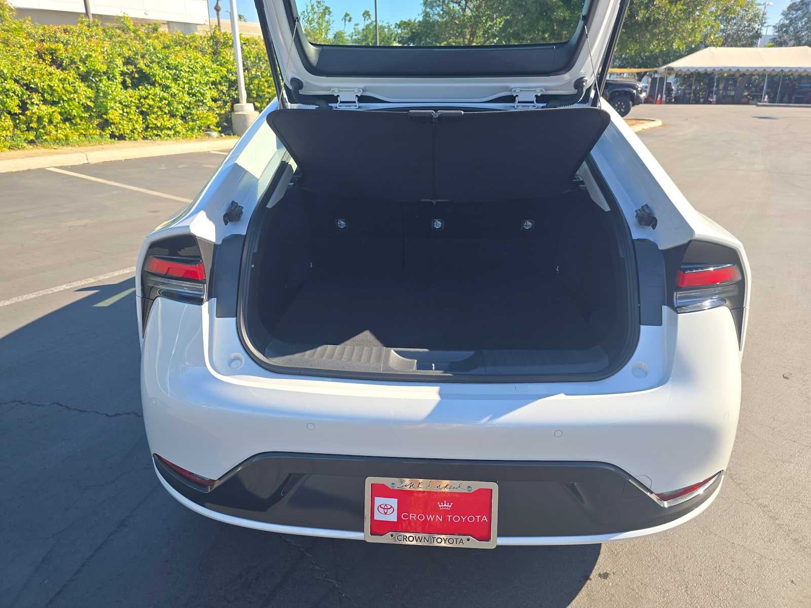 2025 Toyota Prius XLE