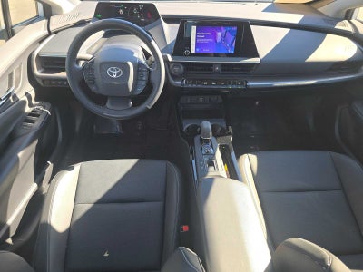 2025 Toyota Prius XLE