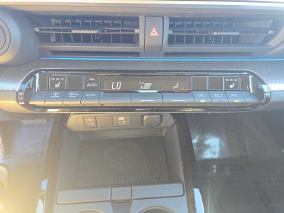 2025 Toyota Prius XLE