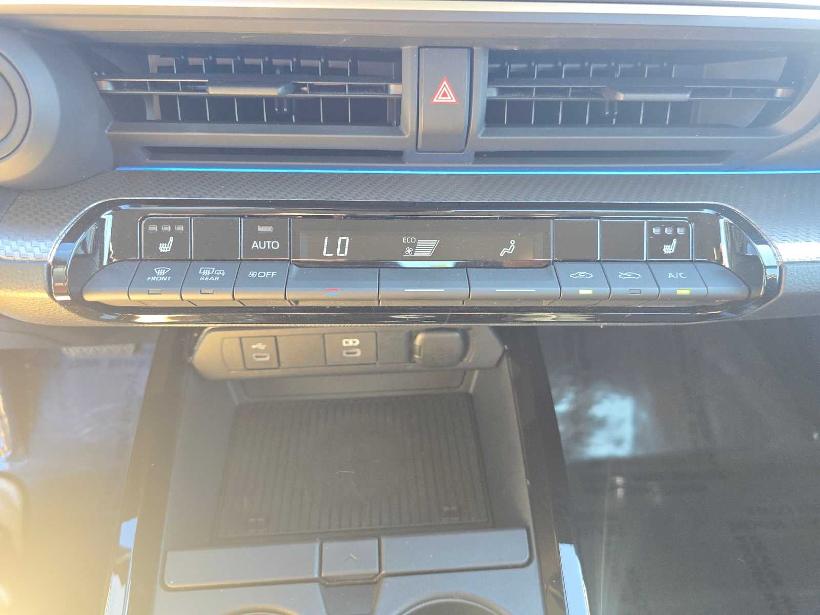 2025 Toyota Prius XLE