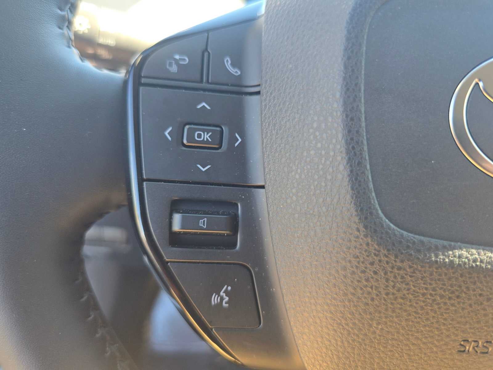 2025 Toyota Prius XLE