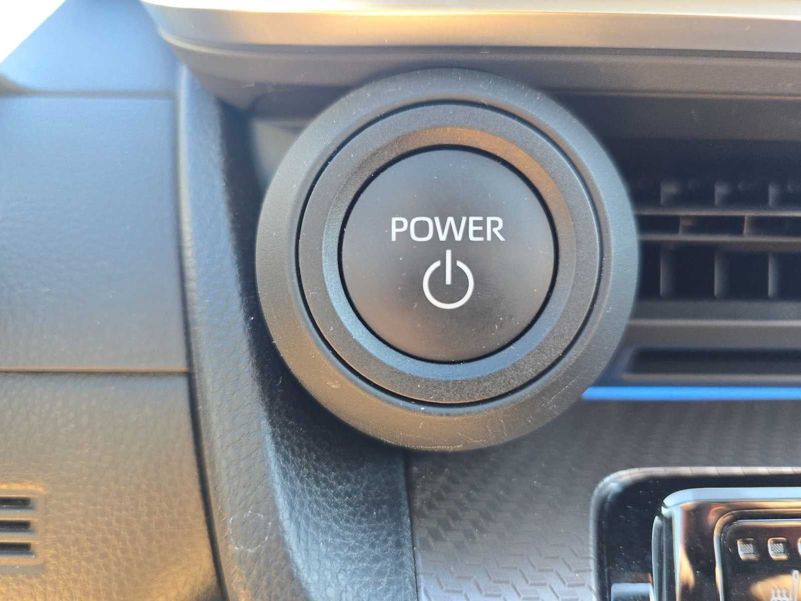 2025 Toyota Prius XLE