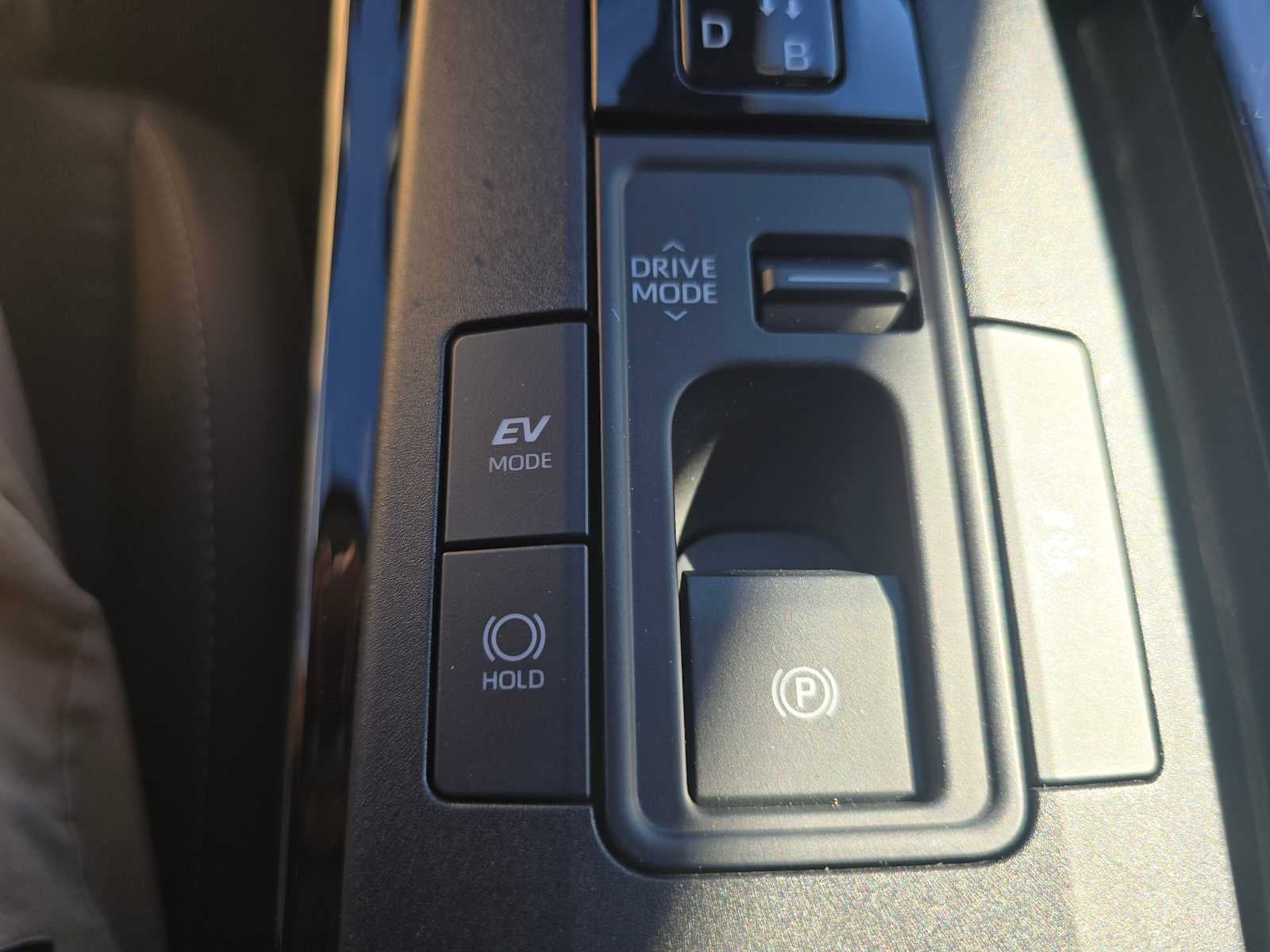 2025 Toyota Prius XLE