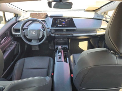2025 Toyota Prius XLE