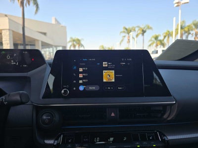 2025 Toyota Prius XLE