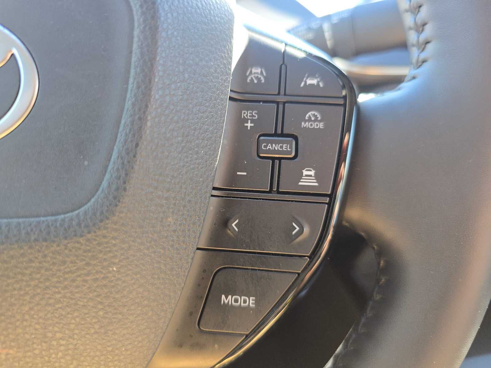 2025 Toyota Prius XLE