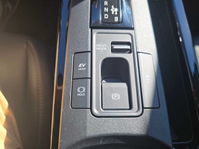 2025 Toyota Prius XLE