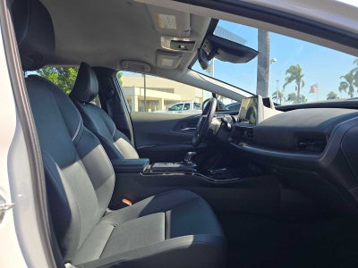 2025 Toyota Prius XLE