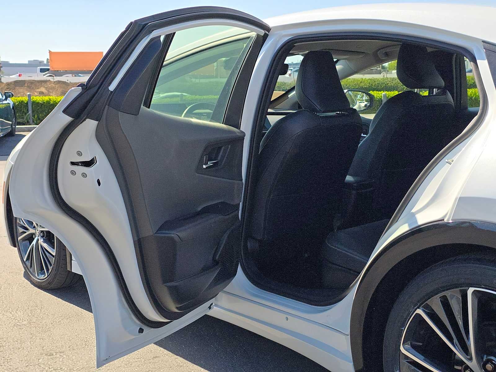 2025 Toyota Prius XLE