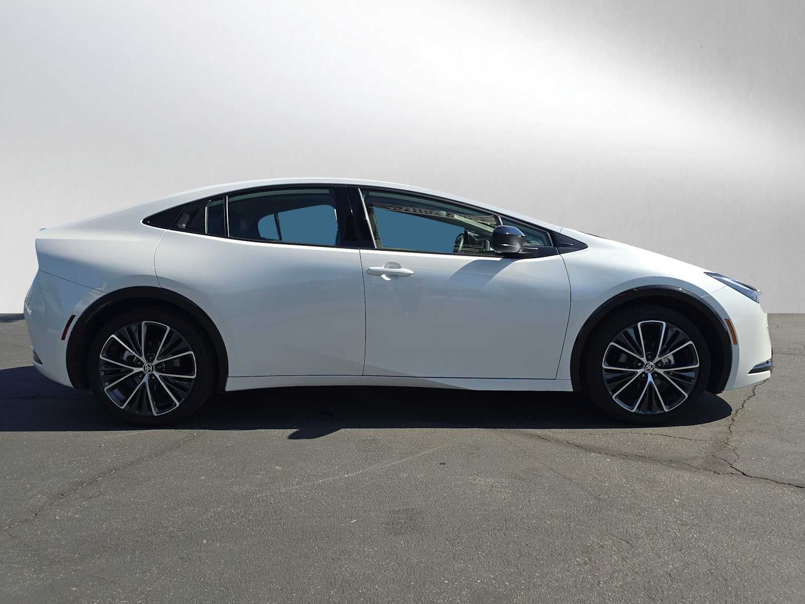 2025 Toyota Prius XLE