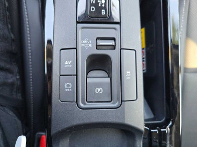 2025 Toyota Prius XLE