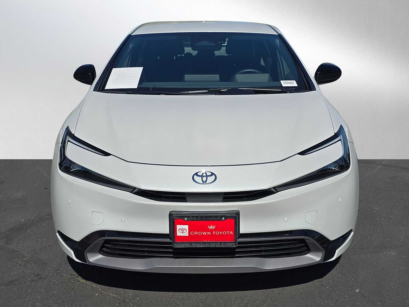 2025 Toyota Prius XLE