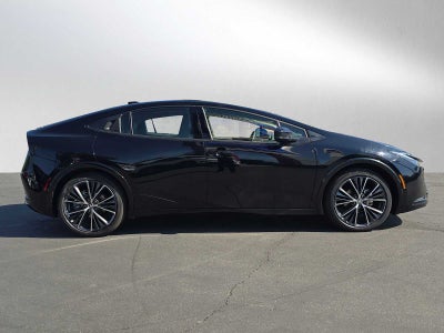 2025 Toyota Prius XLE