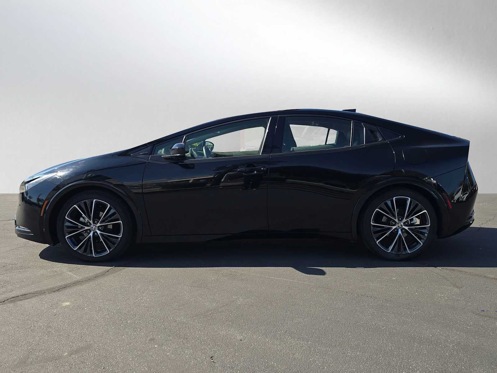 2025 Toyota Prius XLE