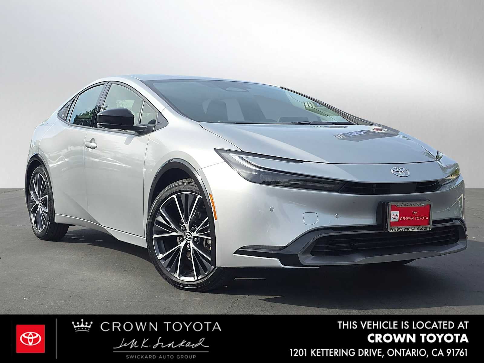 2025 Toyota Prius XLE