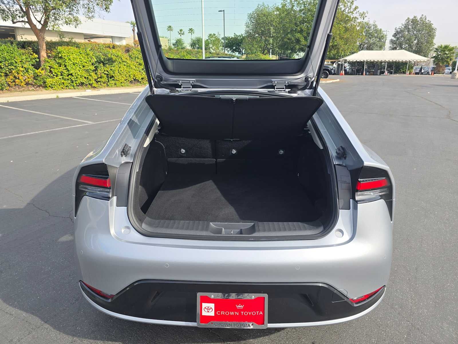 2025 Toyota Prius XLE