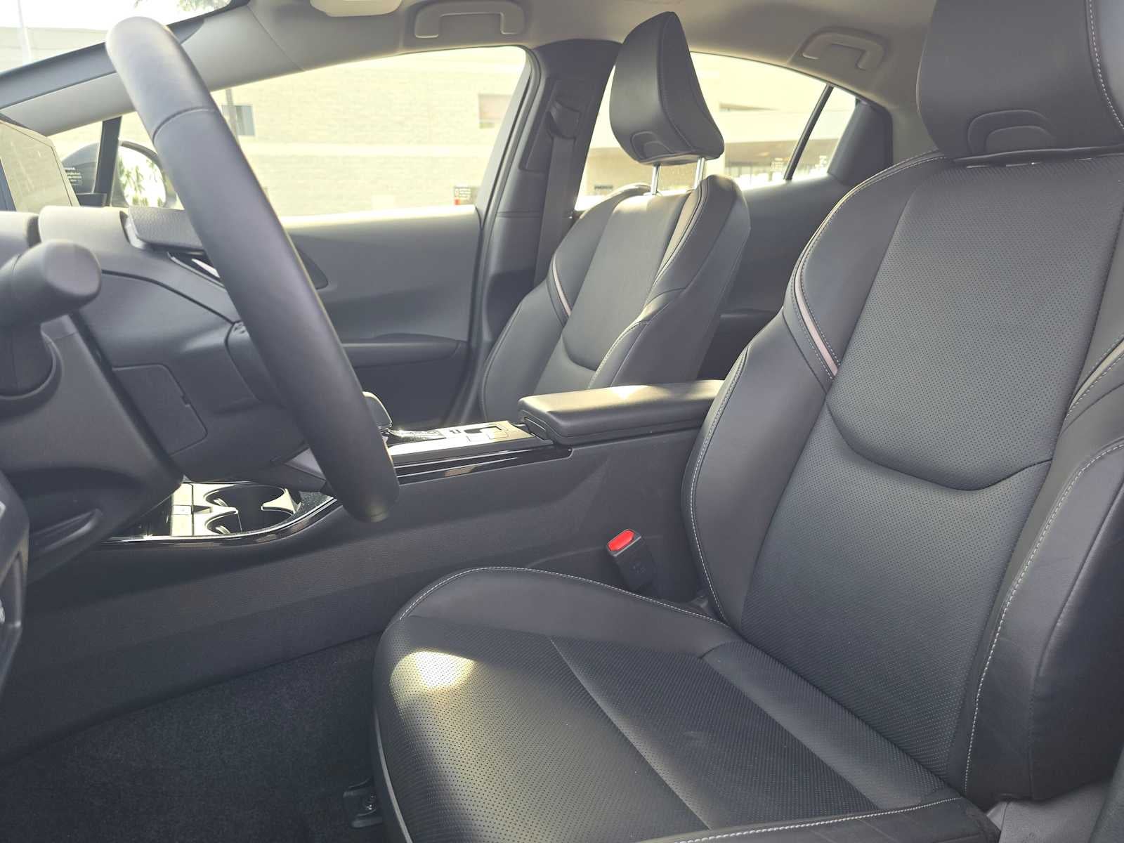 2025 Toyota Prius XLE