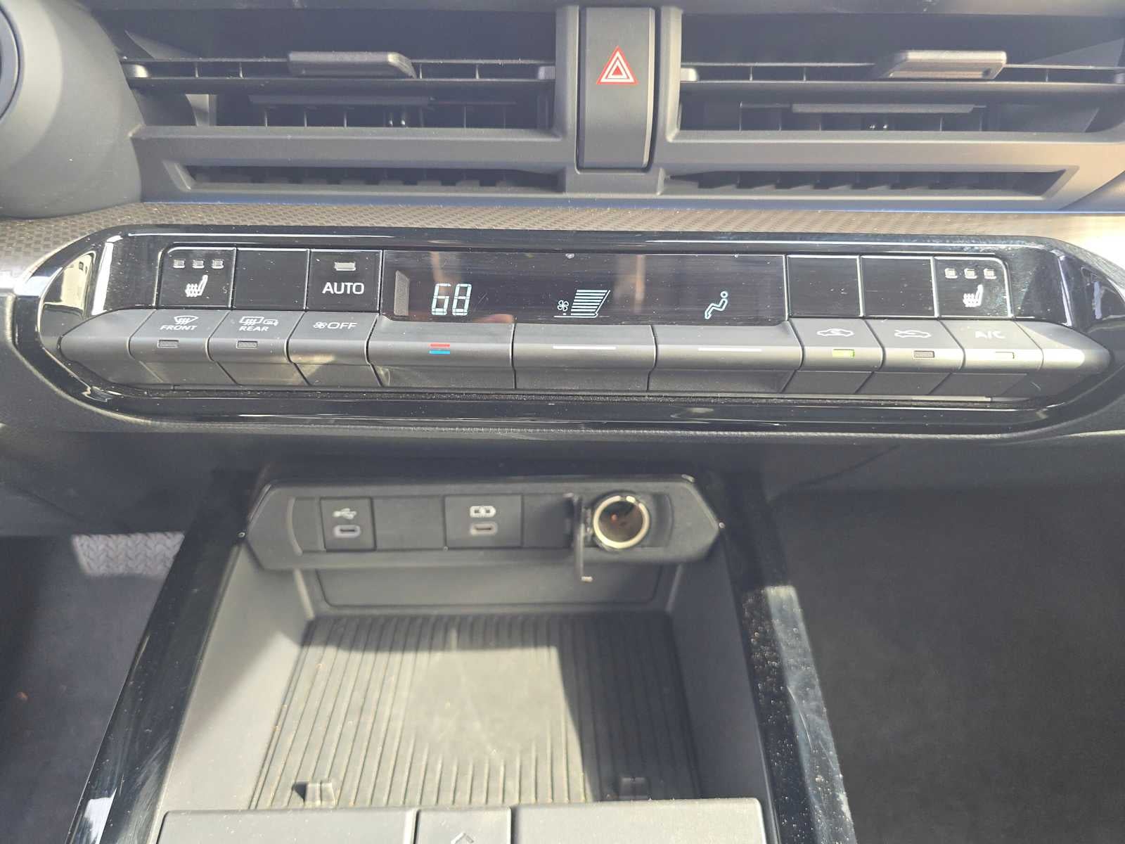 2025 Toyota Prius XLE