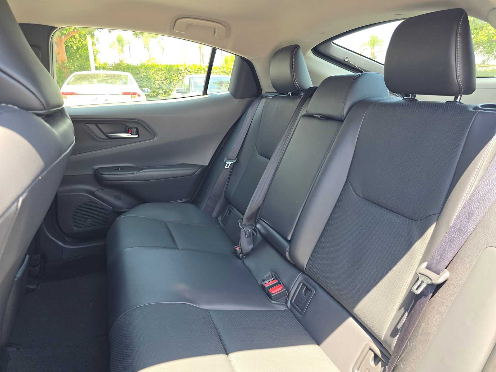 2025 Toyota Prius XLE