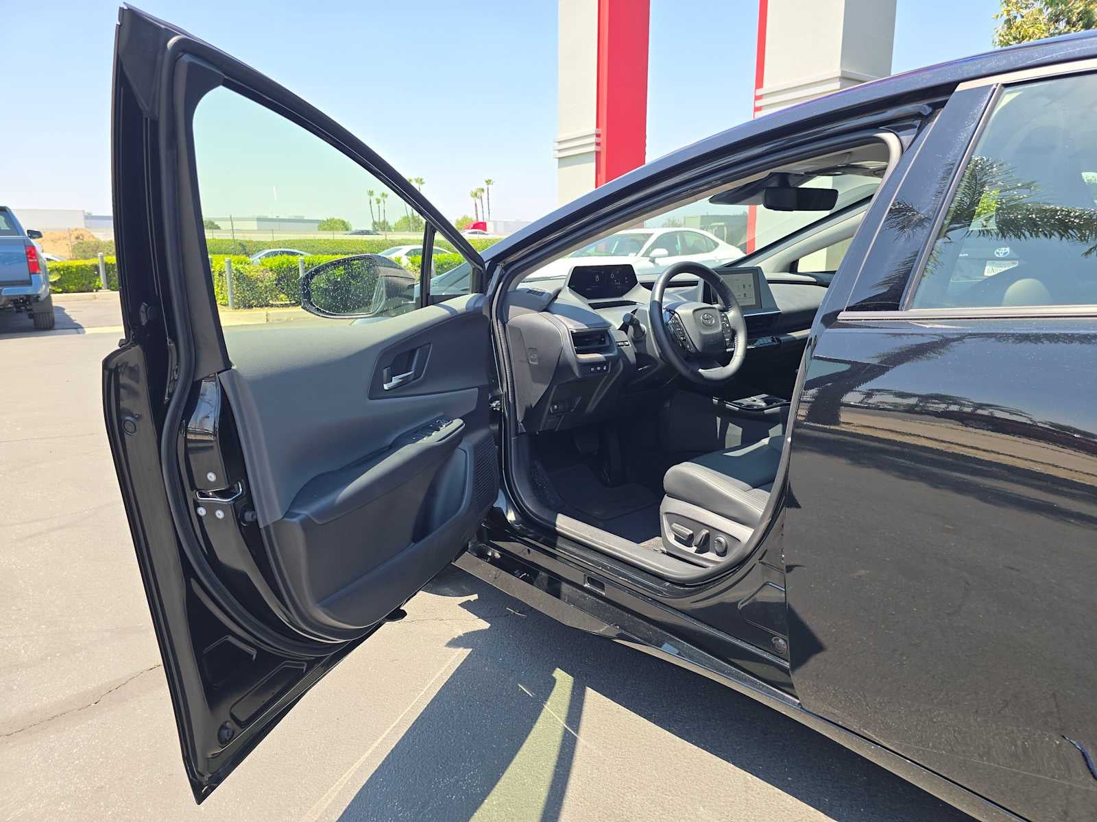 2025 Toyota Prius XLE