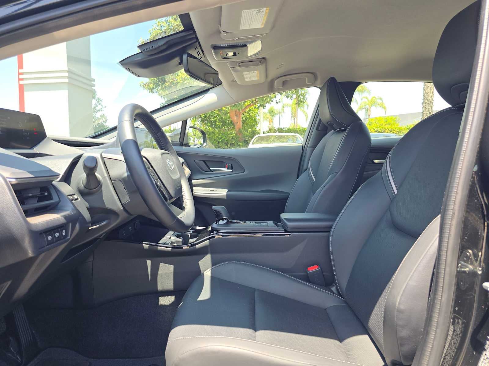 2025 Toyota Prius XLE