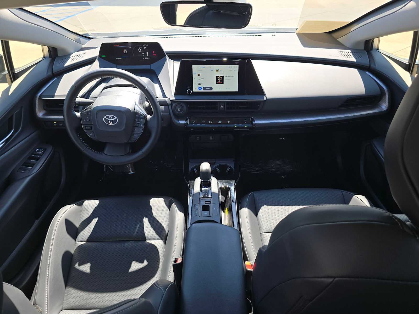 2025 Toyota Prius XLE
