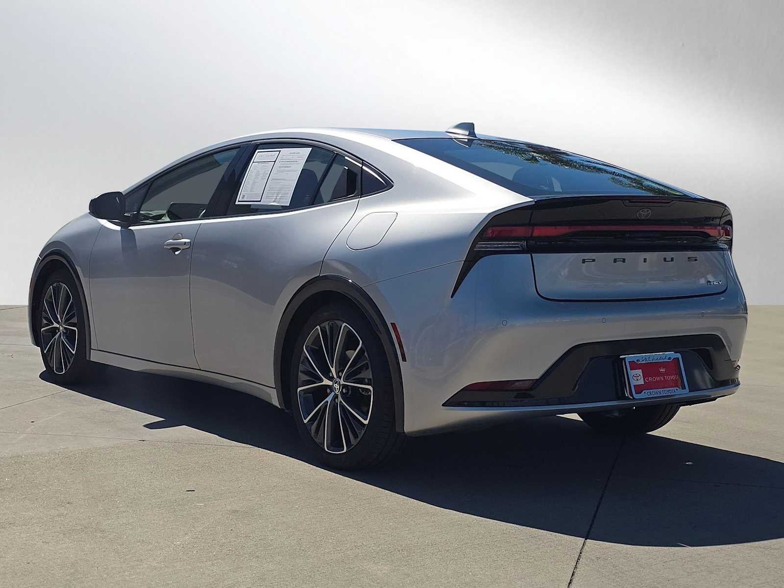 2025 Toyota Prius XLE