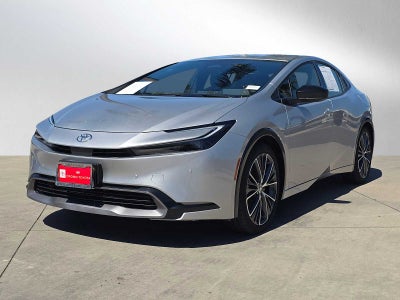 2025 Toyota Prius XLE