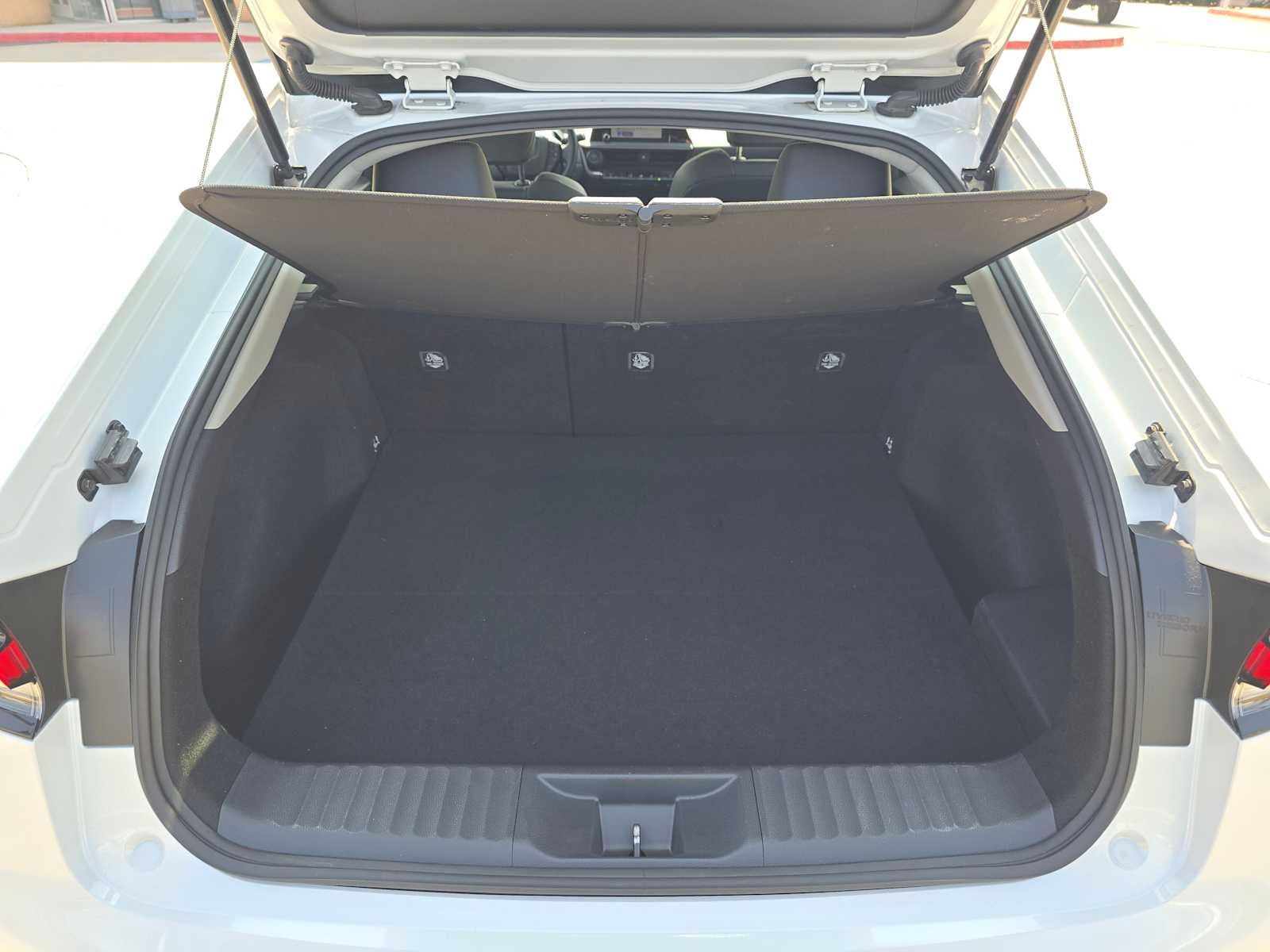 2025 Toyota Prius XLE