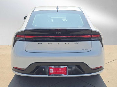 2025 Toyota Prius XLE