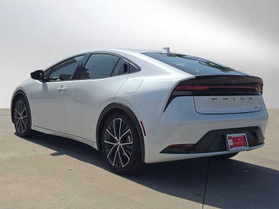 2025 Toyota Prius XLE
