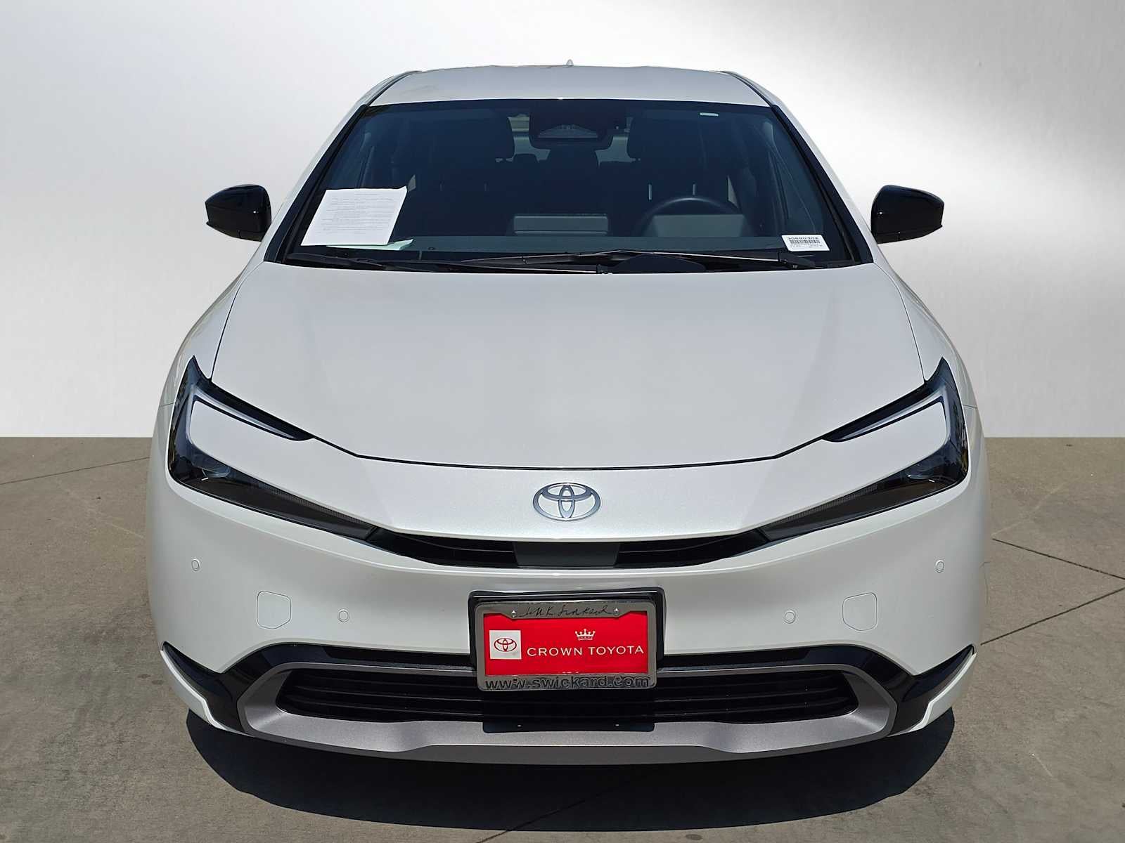 2025 Toyota Prius XLE